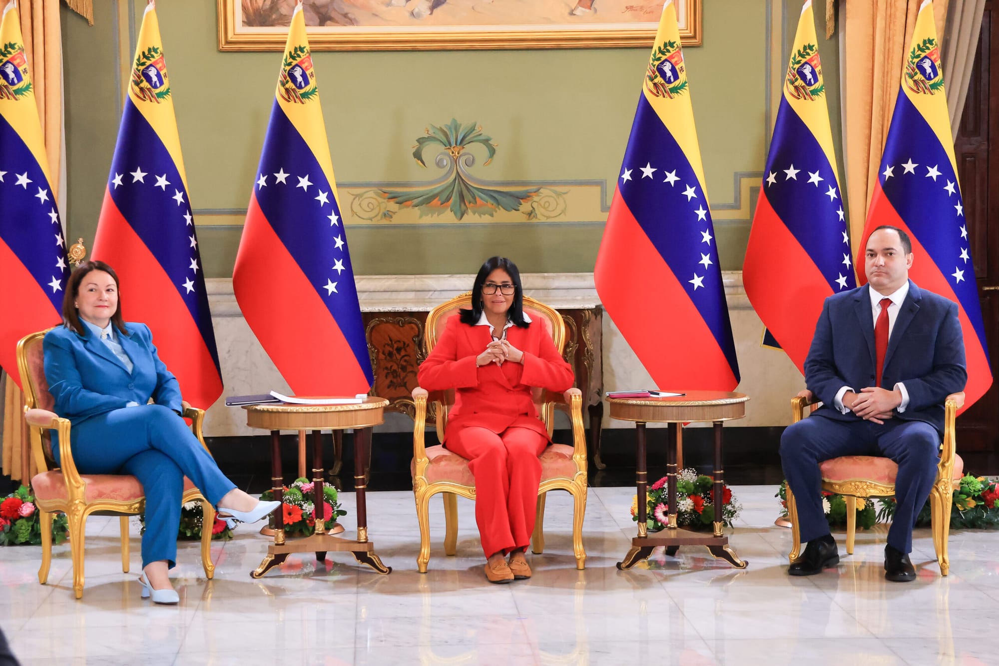 Presidenta Encargada lideró firma de Memorándum de Entendimiento con la empresa británica BP