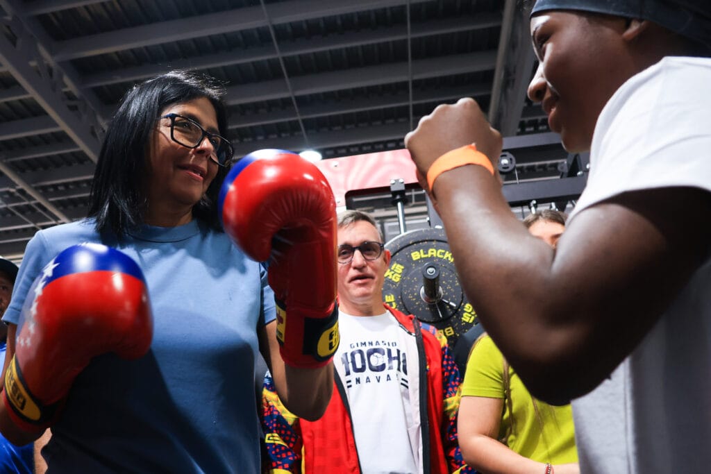 Entregan gimnasio rehabilitado «Ramón Mocho Navas» en Petare