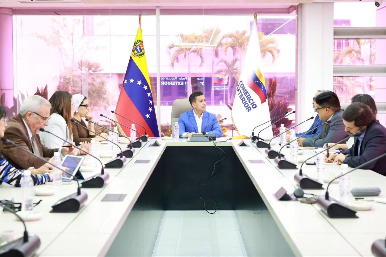 Ministerio de Comercio Exterior y Cavecol afinan agenda de integración estratégica