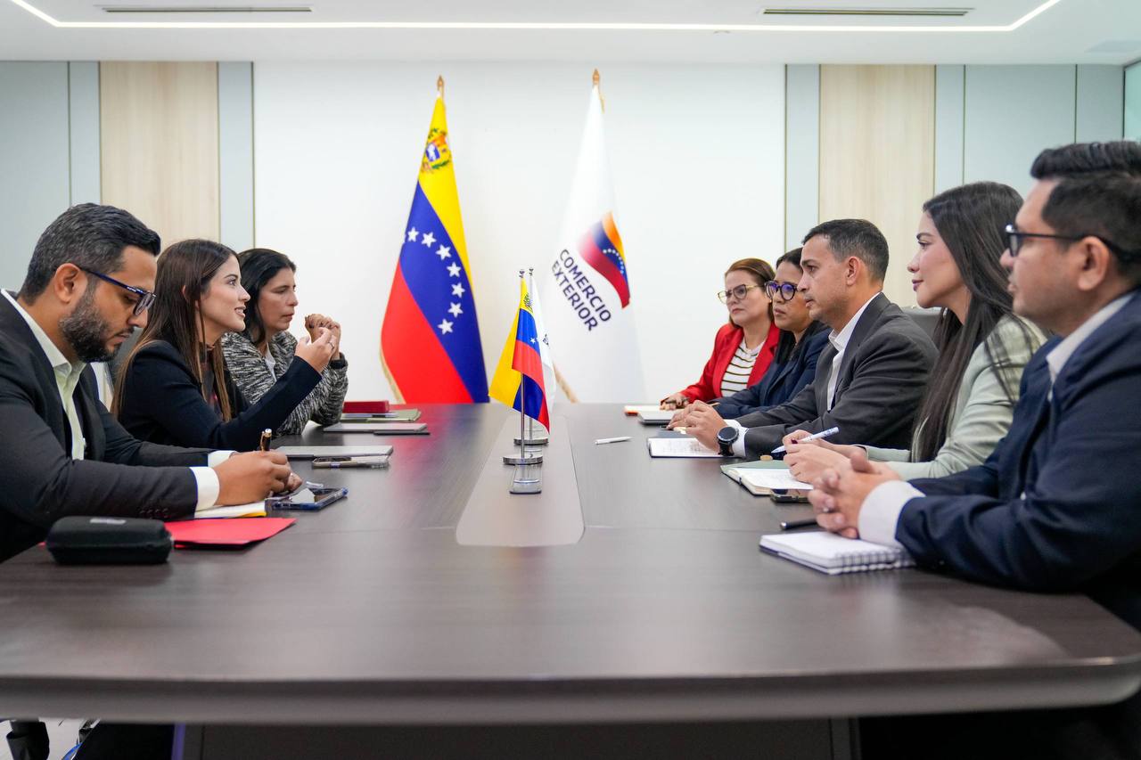 Ministerios de Comercio Exterior y Turismo unifican criterios para el crecimiento comercial y la inversión