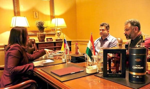 Ministra de Comercio Exterior se reunió con empresarios de Asia y Medio Oriente