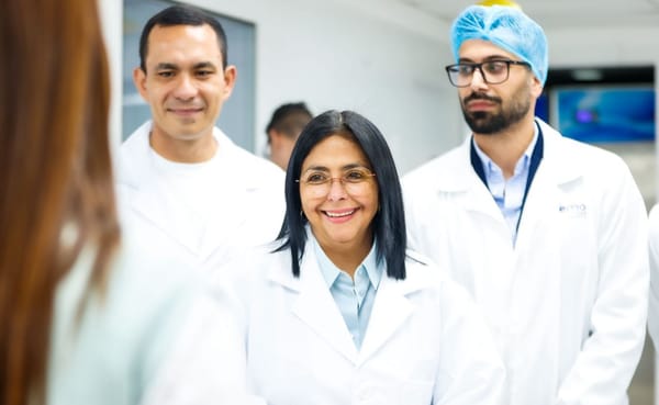 Motor Farmacéutico | Venezuela cuenta con abastecimiento pleno de medicamentos y busca rutas para la exportación.