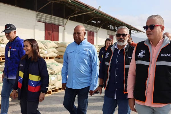 Ministra Coromoto Godoy acompañó exportación de 70 toneladas de café con destino a EE.UU.