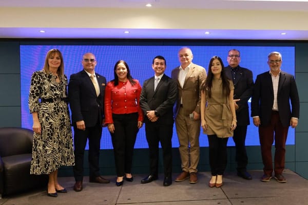 Gobierno y sector industrial consolidan agenda conjunta para potenciar las exportaciones venezolanas